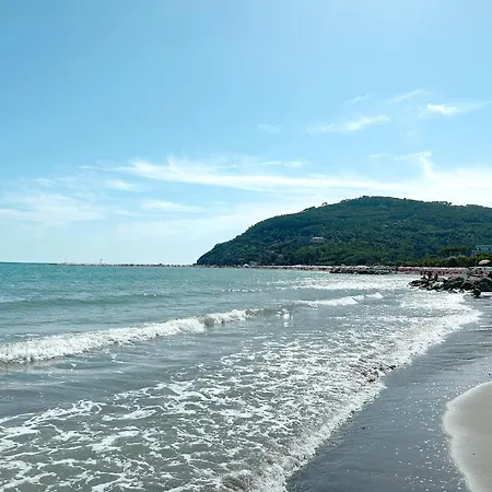 La Perla Di Luni Mare Casa Vacanze